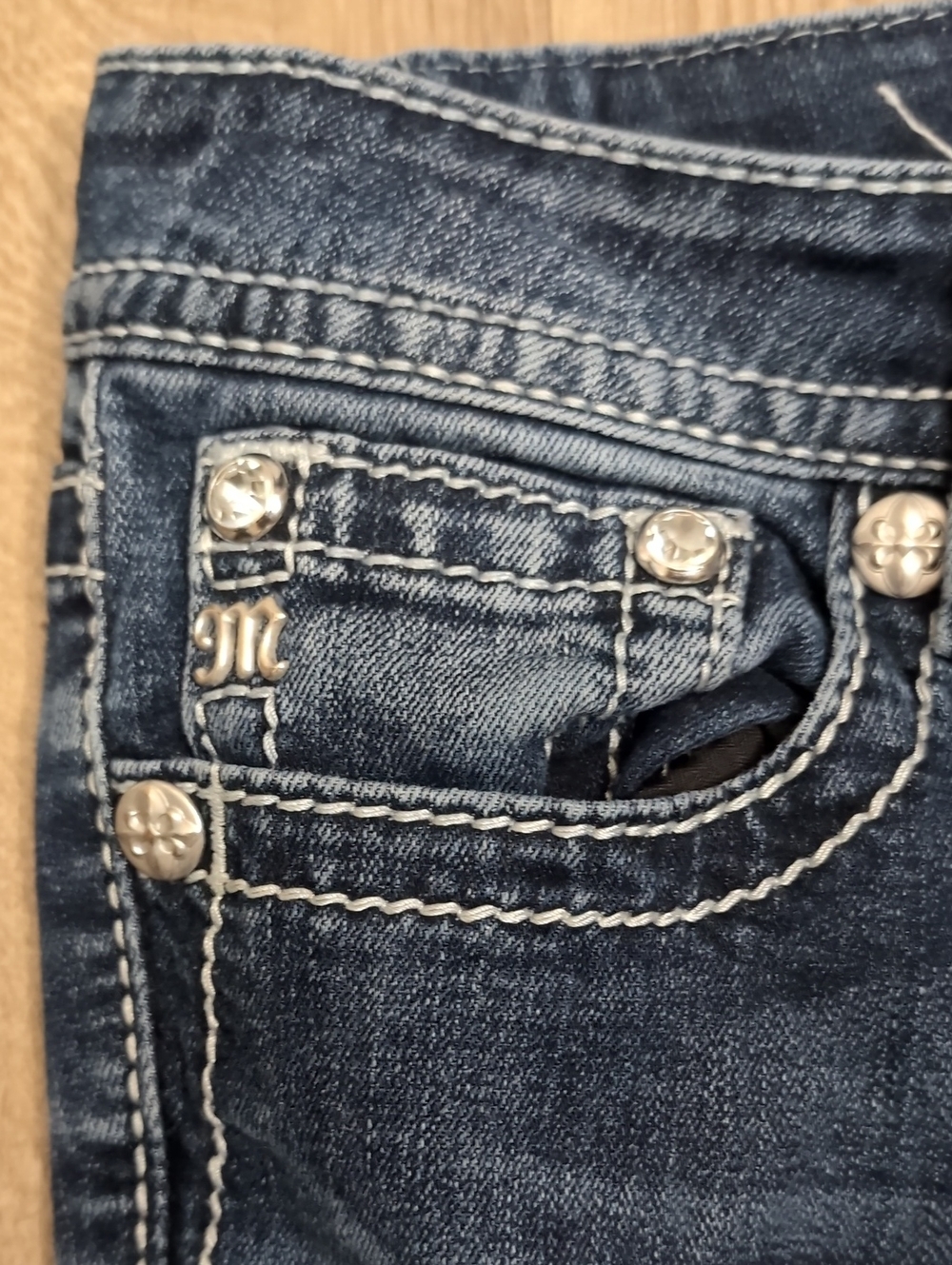 Miss Me Jeans Snowflake - Picture 7 of 11